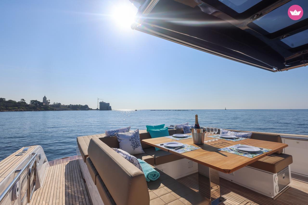 Bateau à moteur PARDO YACHTS 50 1100cv 7