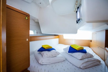 Hyra båt Motorbåt Jeanneau Sun Odyssey 509 Aten