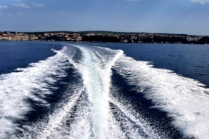 JEANNEAU MERRY FISHER 795