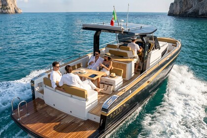 Location Bateau à moteur Walkaround A38 Allure Sport Positano