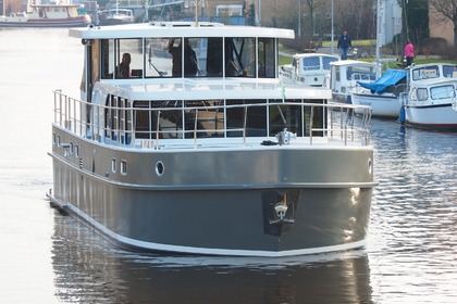 Rental Houseboat Jordy Elite Stevens Columbuskruiser 1500 Sneek
