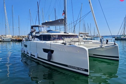 Hire Catamaran Fountaine Pajot Astréa 42 Hyères