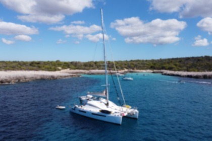 Charter Catamaran Alliaura Marine Privilege 615 Palma de Mallorca