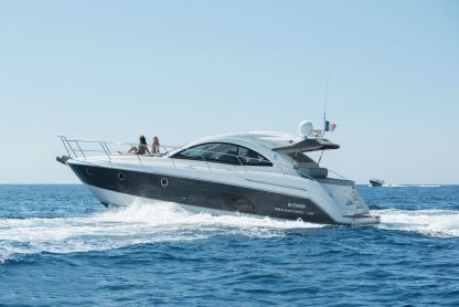 Location Bateau à moteur Beneteau Monte Carlo 42 Le Lavandou