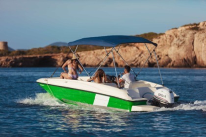 Beautiful 40 HP boat