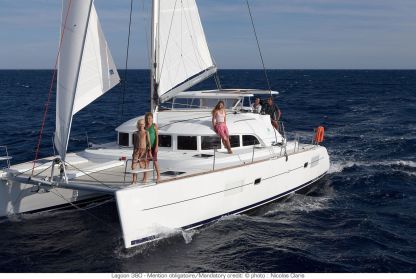Location Catamaran Lagoon 380 Victoria
