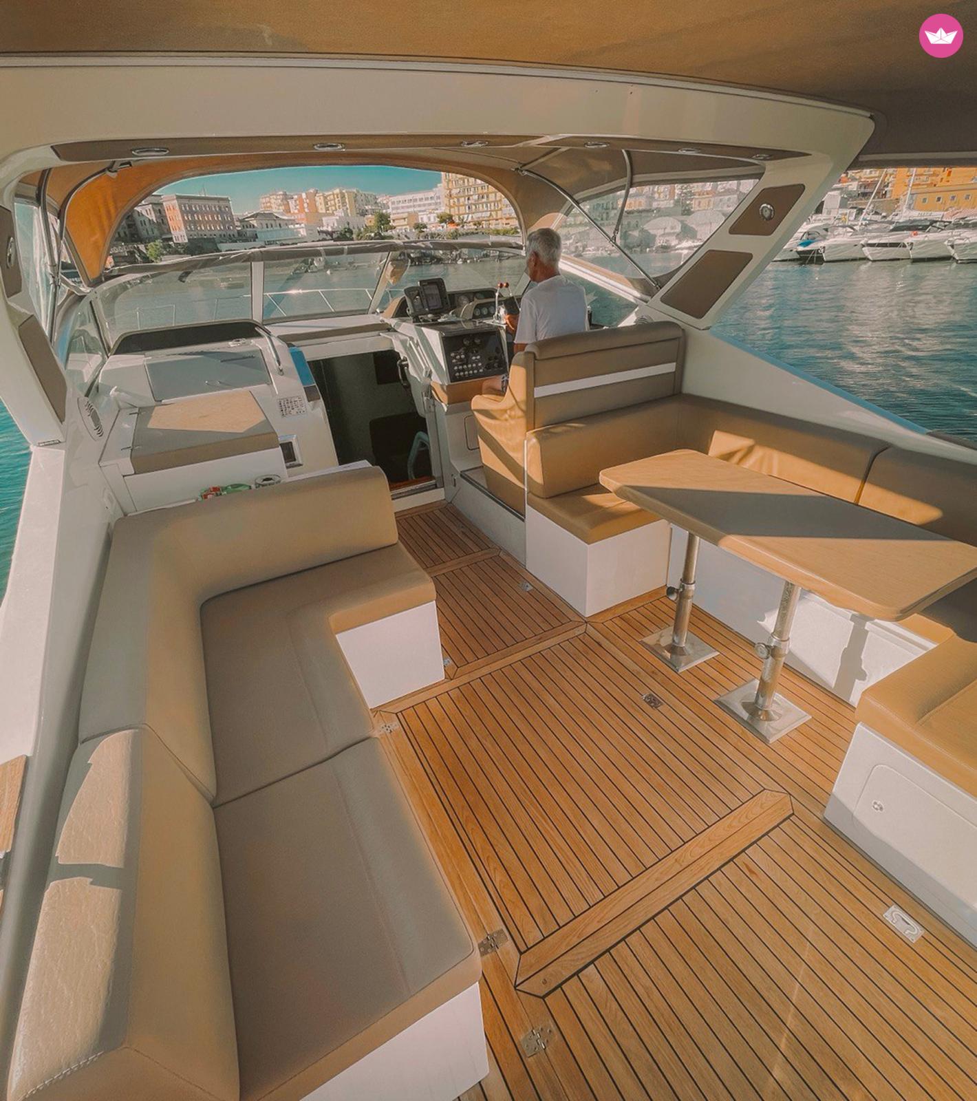 Bateau à moteur Cranchi 40 612cv 8