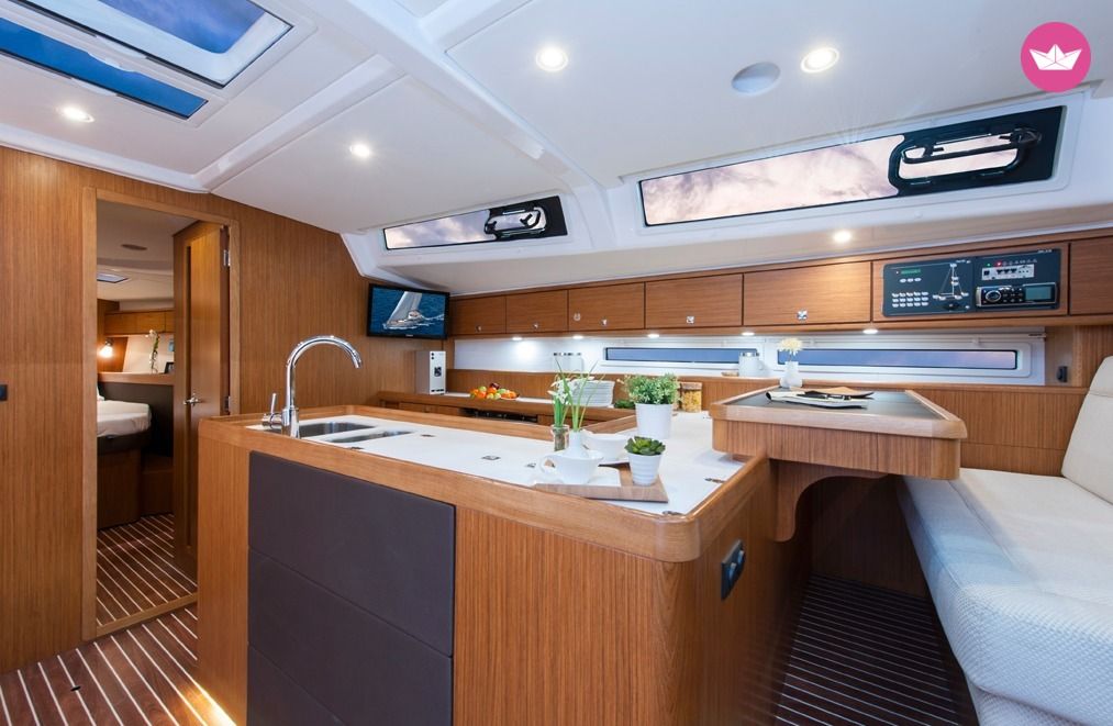 Sailboat Bavaria 56 Cruiser for hire