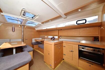 Hyra båt Segelbåt Dufour Dufour 412 Gl Saint-Gilles-Croix-de-Vie