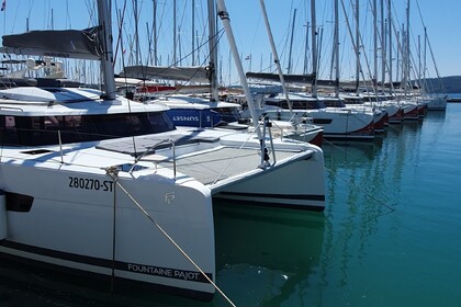 Rental Catamaran  Elba 45 Seget Donji