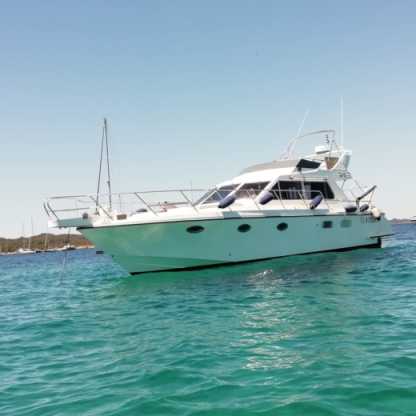 Location Bateau à moteur Guy Couach 1201 Fly Hyères