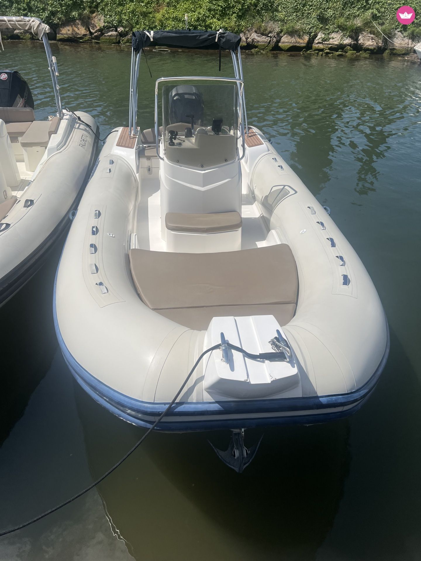 Semi-rigide Capelli 690 tempes 200cv 2