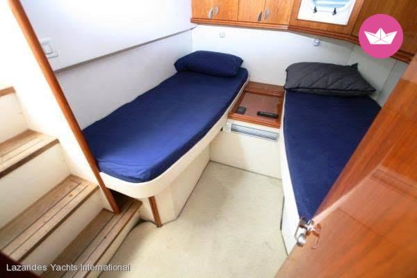 Motorboat Grupo Ferretti Pershing 45 for hire