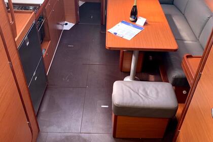 Rental Sailboat DUFOUR 390 GL Furnari