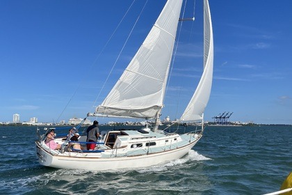 Miete Segelboot Pearson 35 sloop San Juan