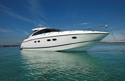 Charter Motorboat Princess V 48 Gustavia