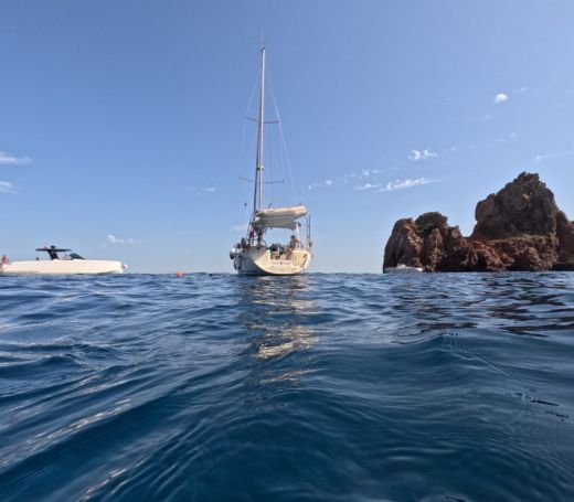 Saint-Laurent-du-Var Sailboat Beneteau Cyclade 39.3 alt tag text