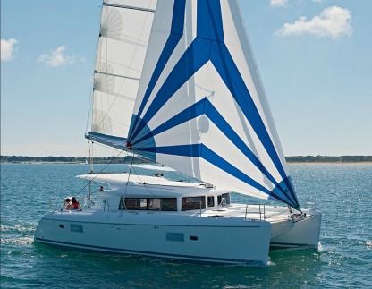Charter Catamaran Lagoon Lagoon 421 Kalkara