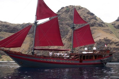 Charter Sailboat Haji Baso Phinisi Ironwood Schooner Komodo