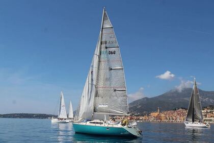 Hire Sailboat Joubert et Nivelt Sélection 37 Marseille