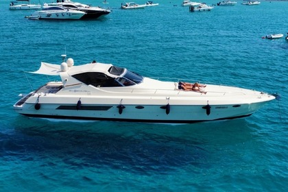 Noleggio Yacht a motore Riva Riva Bahamas 60 Special Gallipoli