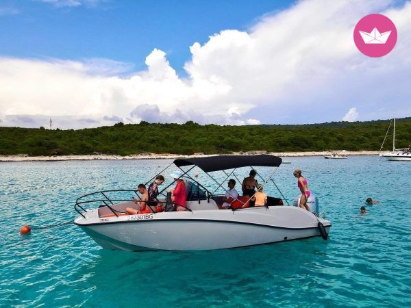 Bateau à moteur Quicksilver 555 150cv