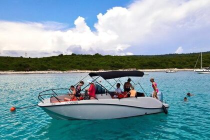 Hire Motorboat Quicksilver Activ 675 Open Ždrelac