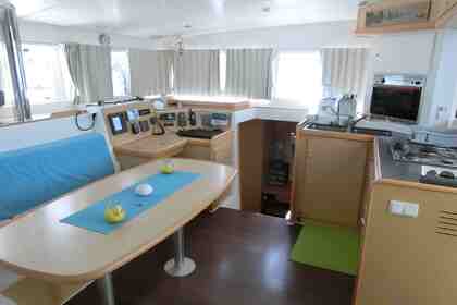 Explore the San Blas on a Catamaran 400