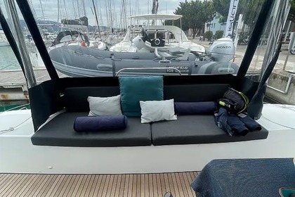 Location Catamaran  Lagoon 51 Le Pirée