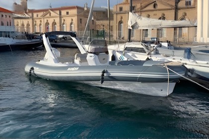 Alquiler Neumática Salpa Soleil 26 Bandol
