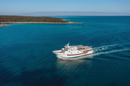 Charter Motor yacht MY Sibari Split