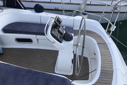 Se alquila velero con patrón