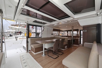 Hyra båt Katamaran Catana Group Bali 4.2 - 4 + 1 cab. Trogir