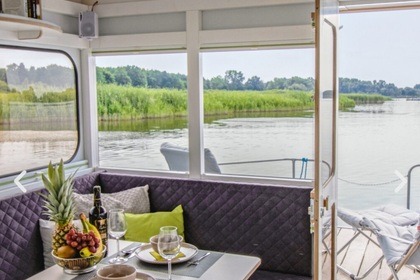 Nagelneues Hausboot für 4 Personen Plauer Seenplatte oder Müritz