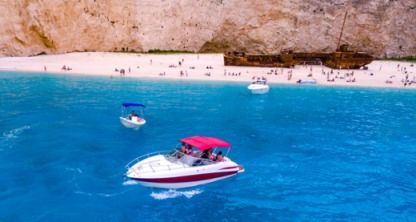 Charter Motorboat Maxum 2400Sc3 Zakinthos