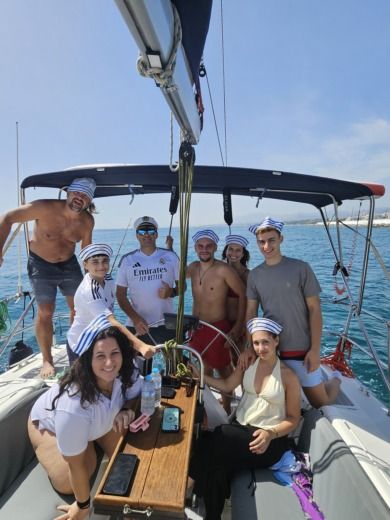 Sailboat Elan Elan 37 Boat layout