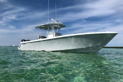 Hire Motorboat Contender 35 Road Town
