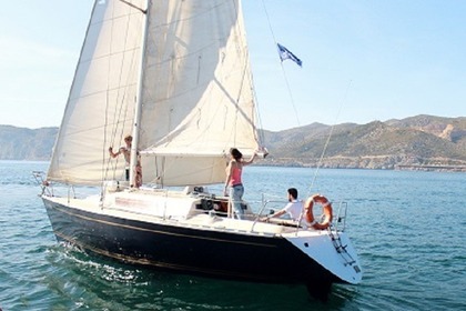 Charter Sailboat BENETEAU FIRST 32 Castelldefels