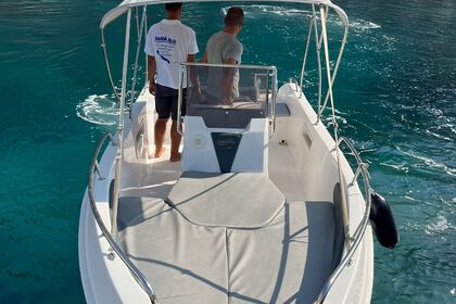 Charter Motorboat Salento marine Élite 19 Castro Marina
