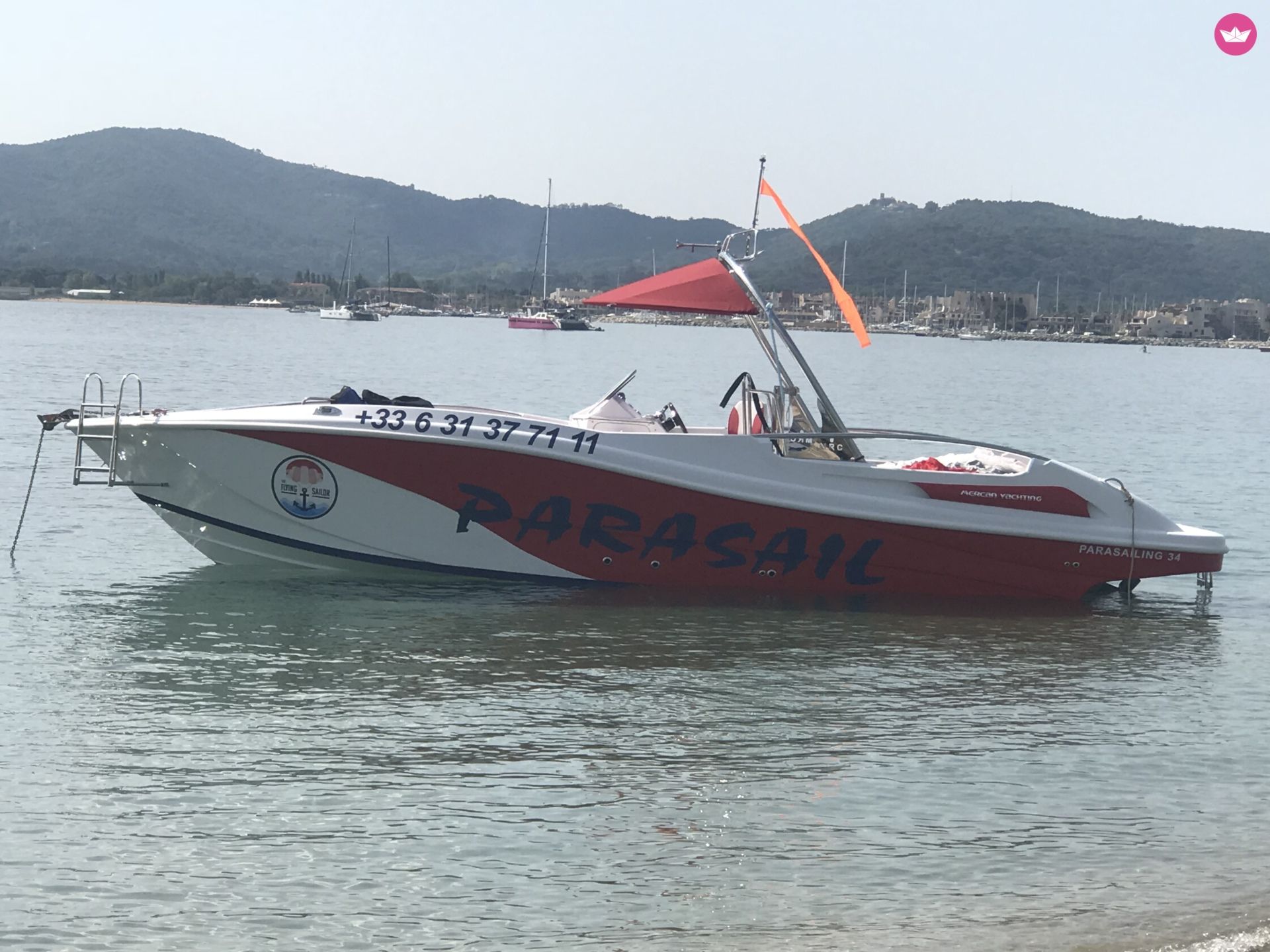 Charter motorboat in Grimaud  