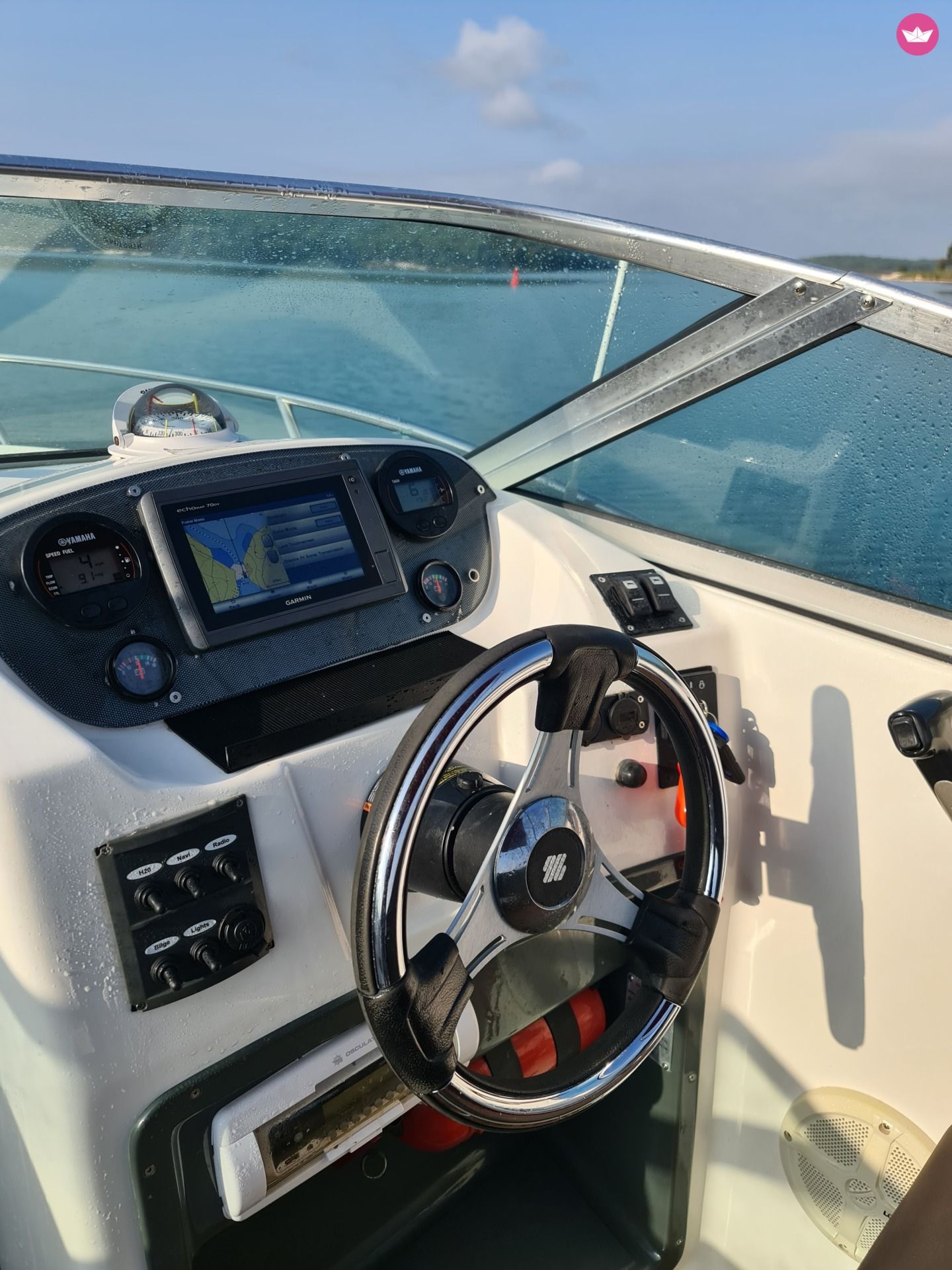 Bateau à moteur Sting 650 150cv 6