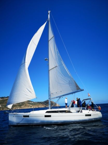 Charter Sailboat Beneteau Oceanis 41.1 2017 La Línea de la Concepción