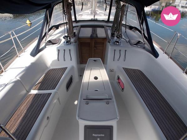 Charter sailboat in Angra dos Reis  