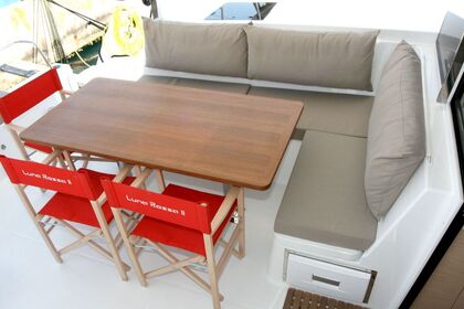 Miete Katamaran FOUNTAINE PAJOT LUCIA 40 Punat