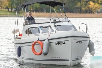 Delphia Nano - łódź motorowa w stylu houseboat