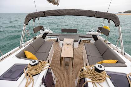 Verhuur Zeilboot Dufour Yachts Dufour 470 - 3 cab. Saint-Raphaël