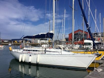 Charter Sailboat Beneteau First 375 Pordic
