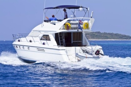 Charter Motorboat PRINCESS 470 Primošten