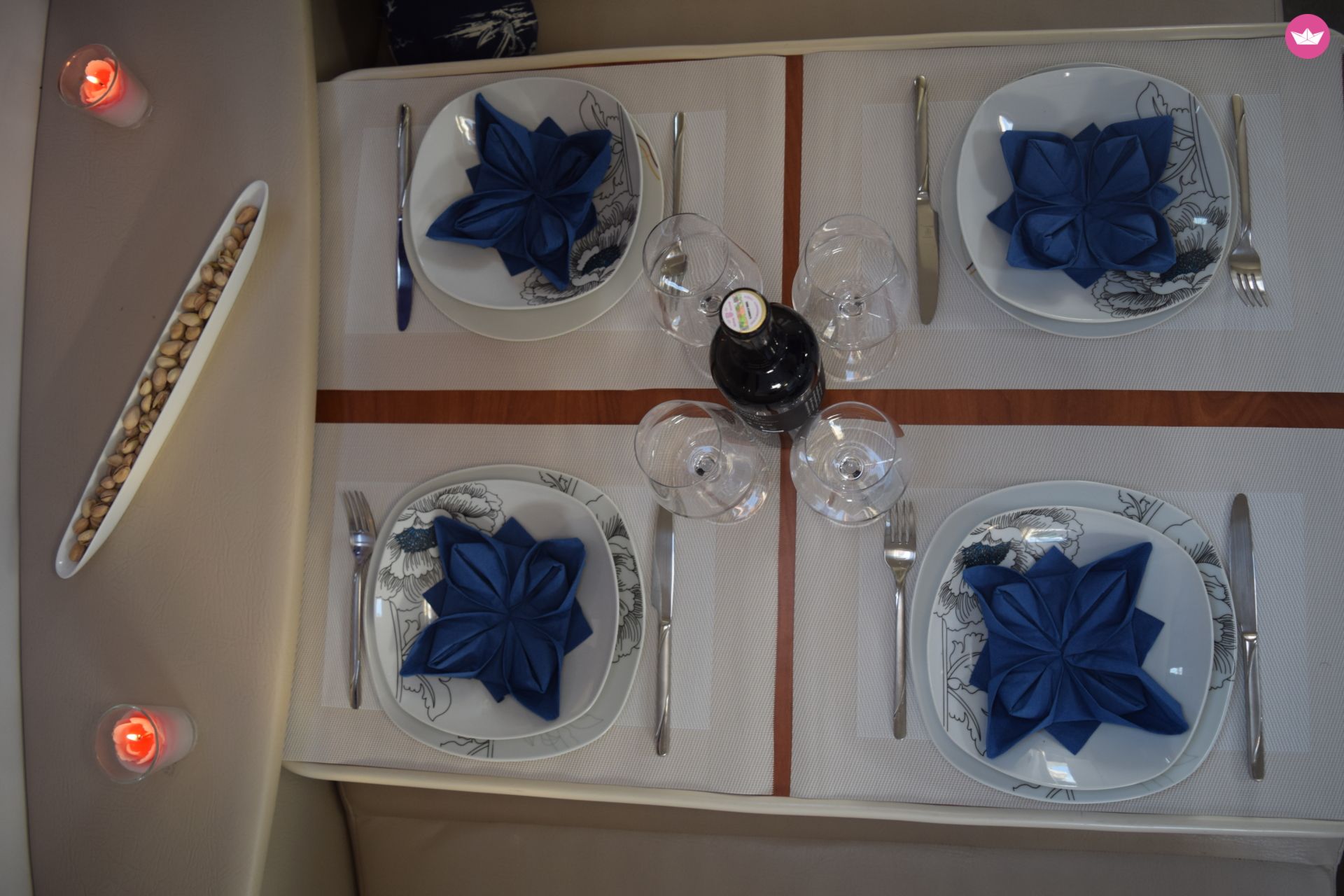 Motorboat Bayliner 285 Ciera Cruiser  