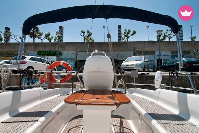 Bavaria 37 Cruiser in Barcelona for hire